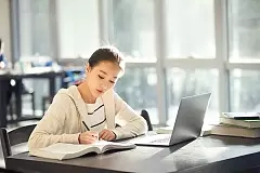 复读一年需要多少钱